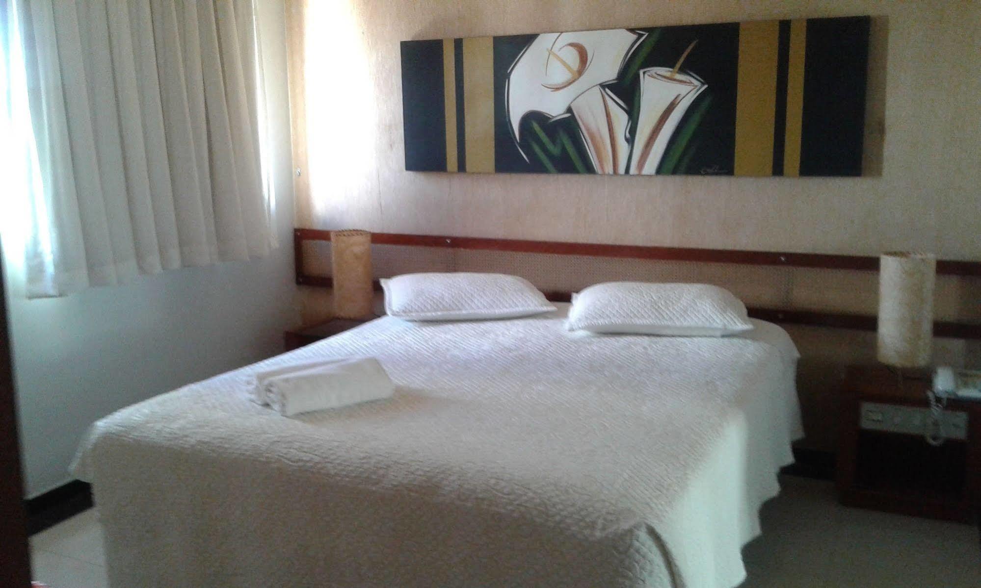 Hotel Monte Rey Montes Claros Ngoại thất bức ảnh